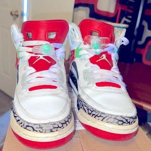 Nike air jordan spizike size 6.5 y